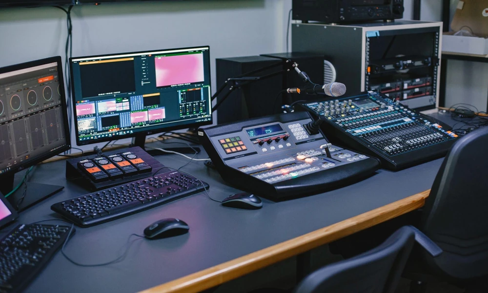 7 Event Planning Decisions That Shape Your Audio Visual and Live Streaming Setup